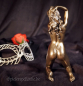Preview: akt bronze erotik figur frau nackt kniend arme zum kopf gehoben spielerspelunke