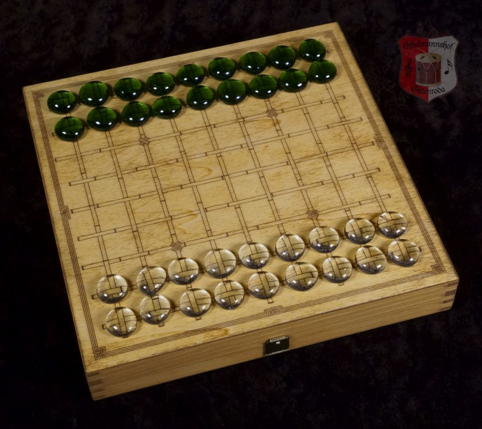 reisespiel holzspielesammlung holzschatule glasspielsteine historische brettspiele hnefatafl tablut hasami shogi alquerque spielerspelunke