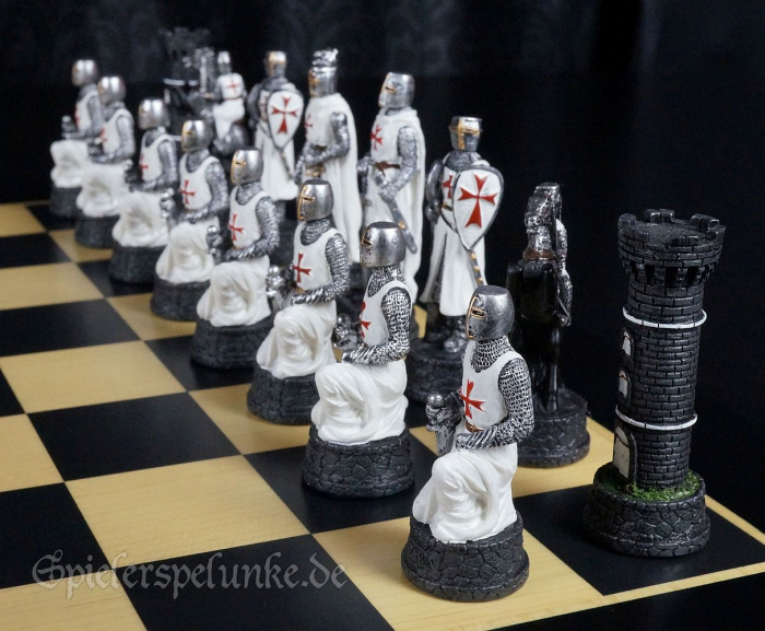 schachfiguren kreuzritter tempelritter johanniter